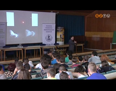 Term�szettudom�nyos el�ad�s