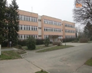 Ism�t oktat�si int�zm�ny lehet az egykori Szentgy�rgyi Albert Szakk�z�piskola �p�let�ben