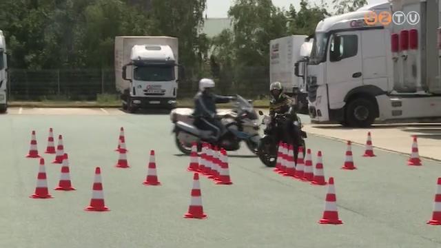 Motoros vezetéstechnikai tréninget tartottak a hétvégén Vépen Motoros vezetéstechnikai tréninget tartottak a hétvégén Vépen
