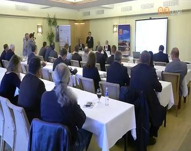 Gy�riparos konferencia