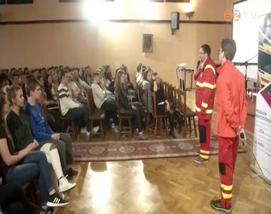 A premontrei gimn�ziumban j�rt a ment��llom�s-vezet�