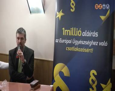 Szombathelyen tartott f�rumot Hadh�zy �kos f�ggetlen k�pvisel�