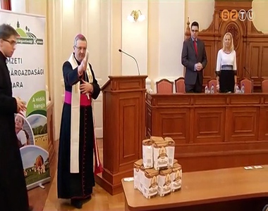 Sok milli� b�zaszem – egy nemzet