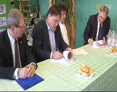 N�vad� szponzor a Halin�l