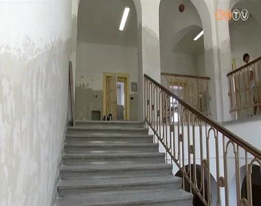 Hamarosan befejez�dik az int�zm�nyek fel�j�t�sa