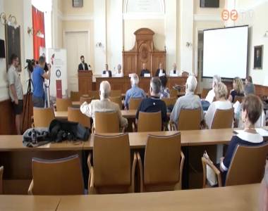 Kinek épül a város? Kinek épül a város?