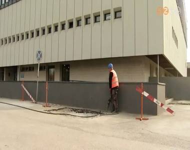 H�szivatty�, napelemes rendszer: 10-12 milli�val forinttal cs�kken a rezsi a Szombathelyi Uszod�ban