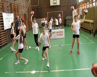 �j r�plabd�k a Regulyban