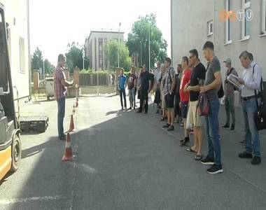 Hi�nyszakm�kban ind�t ingyenes tanfolyamokat a korm�nyhivatal a k�zelj�v�ben