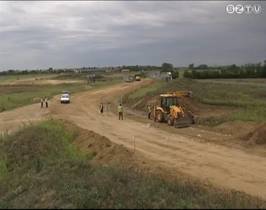 Újra elkezdődtek az útépítési munkák a 86-os főút Vát és Szombathely közötti szakaszán Újra elkezdődtek az útépítési munkák a 86-os főút Vát és Szombathely közötti szakaszán