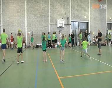 A sport�g n�pszer�s�t�s�t t�zte ki c�lk�nt a Vas Megyei K�zilabda Sz�vets�g