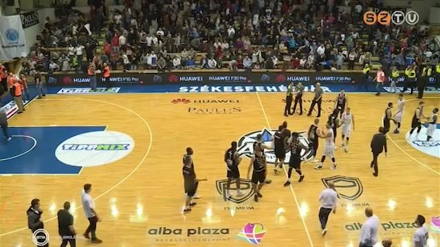 Továbbra is hibátlan a Falco-Vulcano Energia KC a bajnokságban Továbbra is hibátlan a Falco-Vulcano Energia KC a bajnokságban