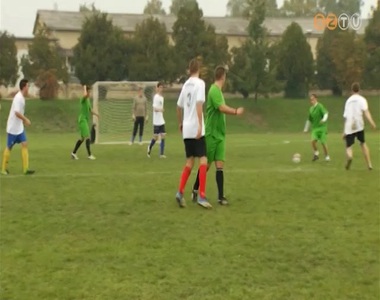 J�l szerepeltek a v�pi di�kok az iskola �ltal rendezett, hagyom�nyos G�p�sz Kup�n