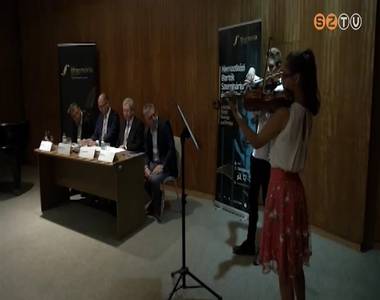 J�lius k�zep�n ism�t Bart�k Fesztiv�l