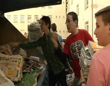 Pap�rgy�jt�si akci�t szervez a Neumann J�nos �ltal�nos Iskola