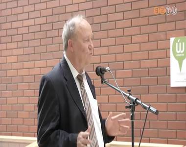 Ki�ll�t�s Veress M�rton tisztelet�re