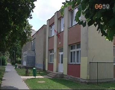 Megkezd�d�tt a v�ros �vod�inak ny�ri fel�j�t�sa