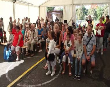 Csal�di nap a KISZ lak�telepen