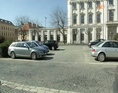 Megkezd�dnek a Berzsenyi t�r �t�p�t�si munk�latai