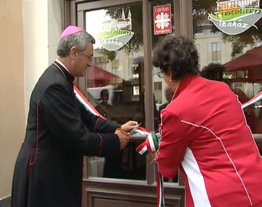 Gyógynövényboltot és teázót nyitott Szombathelyen az Egyházmegyei Karitász Gyógynövényboltot és teázót nyitott Szombathelyen az Egyházmegyei Karitász