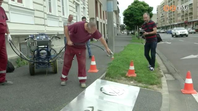 Figyelemfelhívó akciót indított a város a biztonságos gyalogosközlekedéssel kapcsolatban Figyelemfelhívó akciót indított a város a biztonságos gyalogosközlekedéssel kapcsolatban