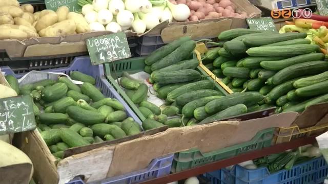 Kev�s �s dr�ga az uborka