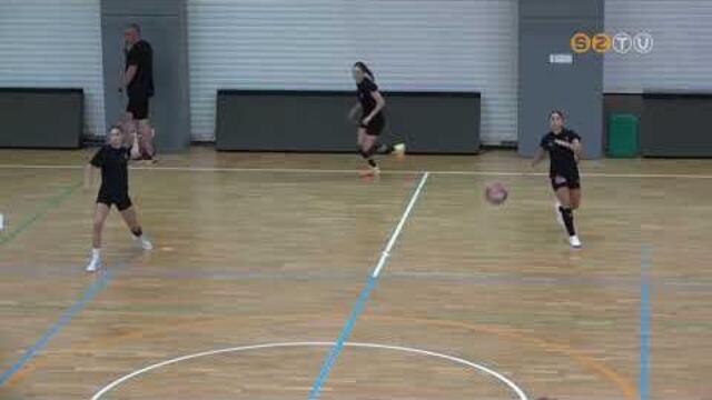 Szurkolói ankéttal kezdte felkészülését az SZKKA élvonalbeli női kézilabda csapata