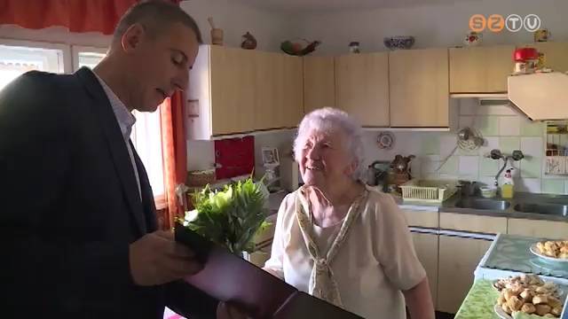 Szépkorú születésnaposokat köszöntött az új polgármester Szépkorú születésnaposokat köszöntött az új polgármester