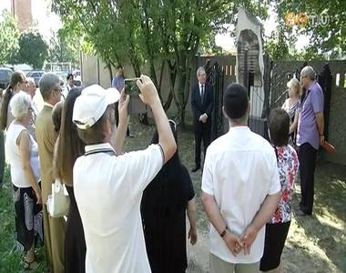 A roma holokauszt �ldozataira eml�keztek