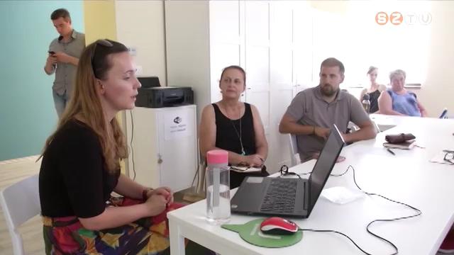 Civileket képeztek Civileket képeztek