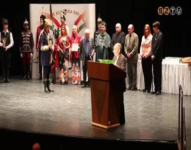 D�jat nyert az oladi iskola Sz�nh�zod�ja