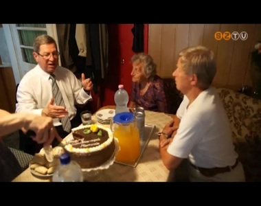 Két 90 éves szépkorút köszöntött fel Puskás Tivadar polgármester Két 90 éves szépkorút köszöntött fel Puskás Tivadar polgármester