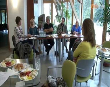 Megeml�kez�s, rajzp�ly�zat �s mulats�gok