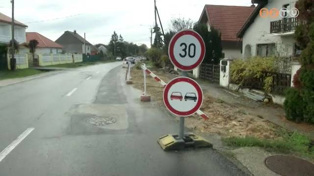 Félbeszakadt a csapadékvíz-elvezető rendszer Külső Nárai utcai szakaszának kiépítése Félbeszakadt a csapadékvíz-elvezető rendszer Külső Nárai utcai szakaszának kiépítése