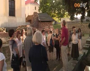 Az egykori szombathelyi v�r t�rt�net�t ismerhett�k meg az �rdekl�d�k a Romkertben