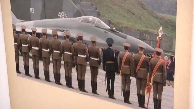 Történelmi esemény fotók Czika László kiállításán Történelmi esemény fotók Czika László kiállításán