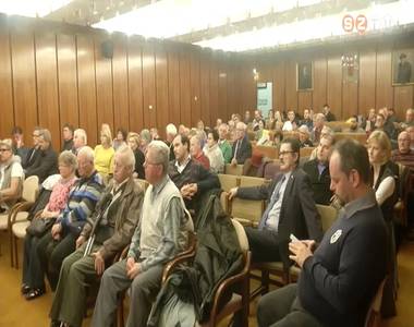 Lakoss�gi f�rumot tartottak a V�rosh�z�n