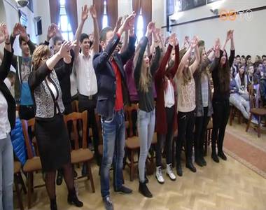 �lm�nyszer� biblia�r�k a Premontrei Gimn�ziumban