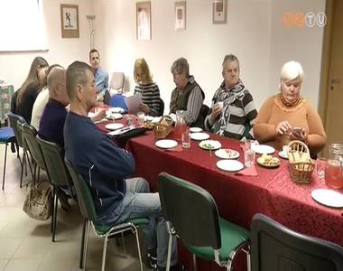 Civil sajt�reggeli