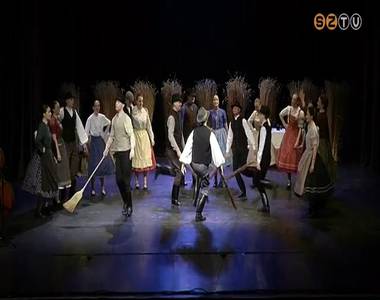 Gencsap�ti t�ncosok bemutat�ja