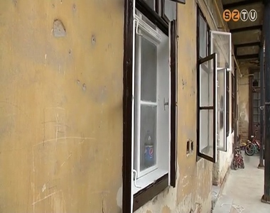 Harmincöt és félmillió forintból harminc bérlakást újíttat fel az önkormányzat Harmincöt és félmillió forintból harminc bérlakást újíttat fel az önkormányzat