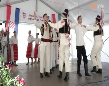 Szentmis�vel kezd�d�tt, �s t�nch�zzal z�rult az idei horv�t nap a szombathelyi F� t�ren