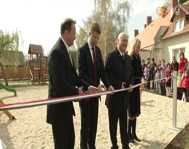 Korszerű fűtés, új sportpálya és játszótér Gencsapátiban Korszerű fűtés, új sportpálya és játszótér Gencsapátiban