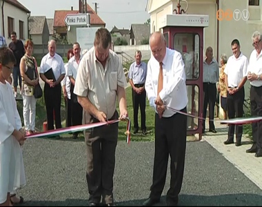 K�t avat�si  �nneps�ggel sz�nes�tett falunapot tartottak Horv�tl�v�n