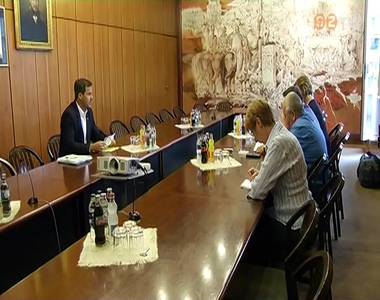 A k�zgy�l�st �rt�kelt�k a p�rtok