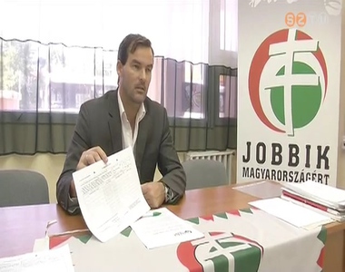 A f�rfiak 40 �v munkaviszony ut�ni nyugd�jaz�s�r�l tartott sajt�t�j�koztatott a Jobbik