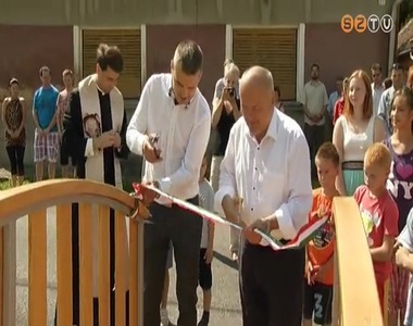 Faluházat és pihenőparkot avattak Dozmaton Faluházat és pihenőparkot avattak Dozmaton