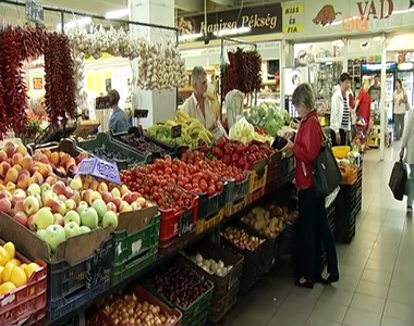 Megjelentek az �sz sl�gerei a szombathelyi piacon