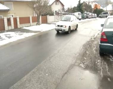 Teljesen meg�jul az oladi v�rosr�sz egyik legforgalmasabb utc�ja