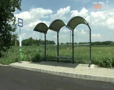 Meg�jultak �s egys�gess� v�ltak a D�li V�rosr�sz buszmeg�ll�i